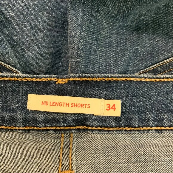Levi’s Women’s Mid Length Denim Shorts 4 Inch Inseam Size 34 - Picture 8 of 8